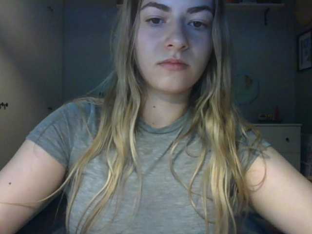 RosieJune live cam on BongaCams