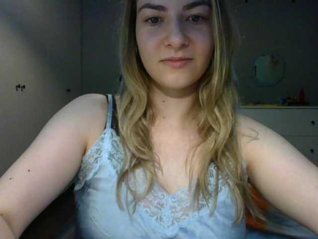 RosieJune live cam on BongaCams