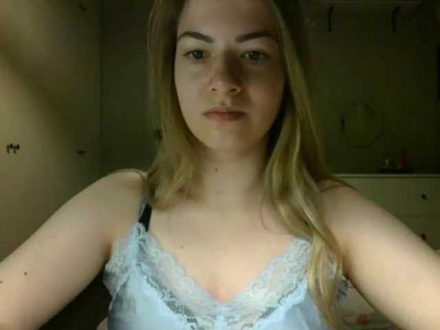 RosieJune live cam on BongaCams