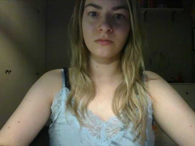 RosieJune live cam on BongaCams