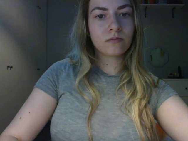 RosieJune live cam on BongaCams