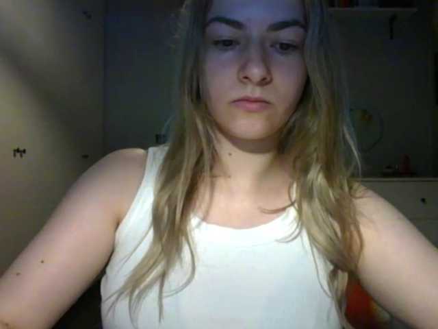 RosieJune live cam on BongaCams