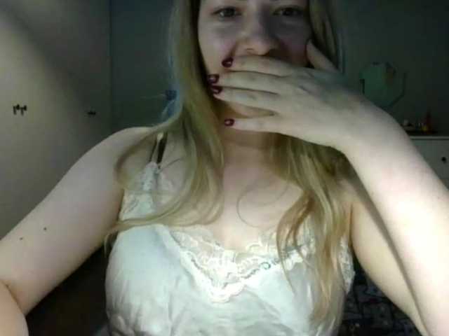 RosieJune live cam on BongaCams