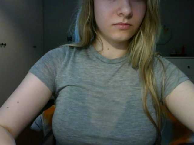 RosieJune live cam on BongaCams