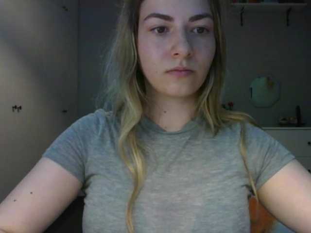 RosieJune live cam on BongaCams