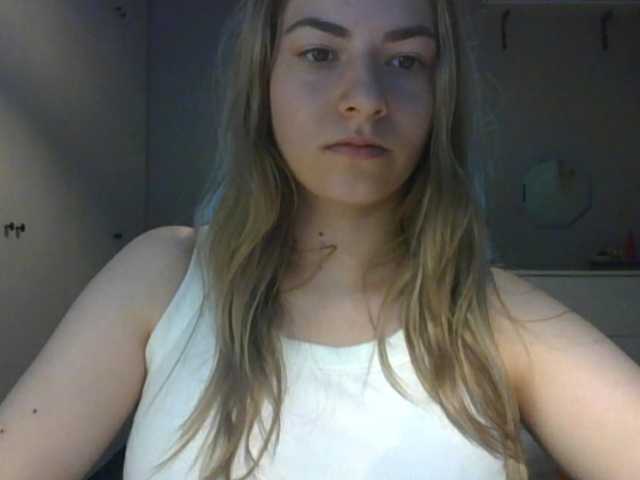 RosieJune live cam on BongaCams