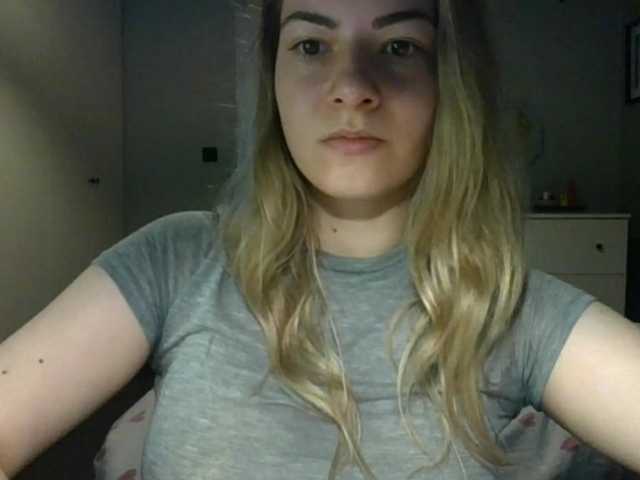 RosieJune live cam on BongaCams