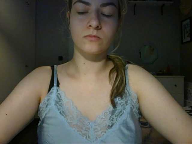 RosieJune live cam on BongaCams