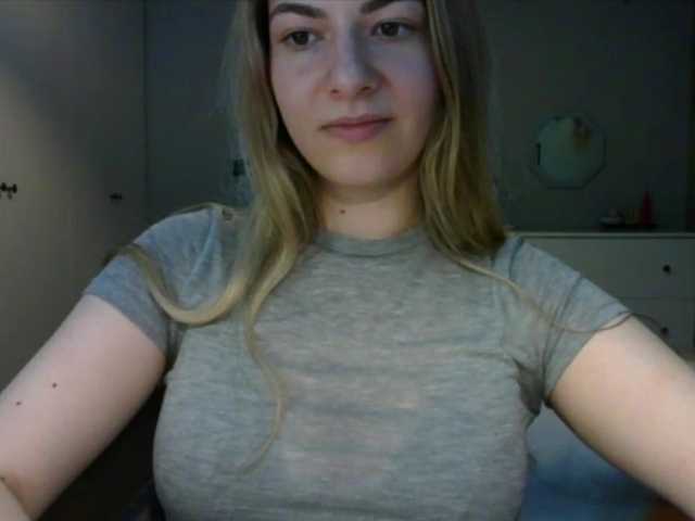 RosieJune live cam on BongaCams