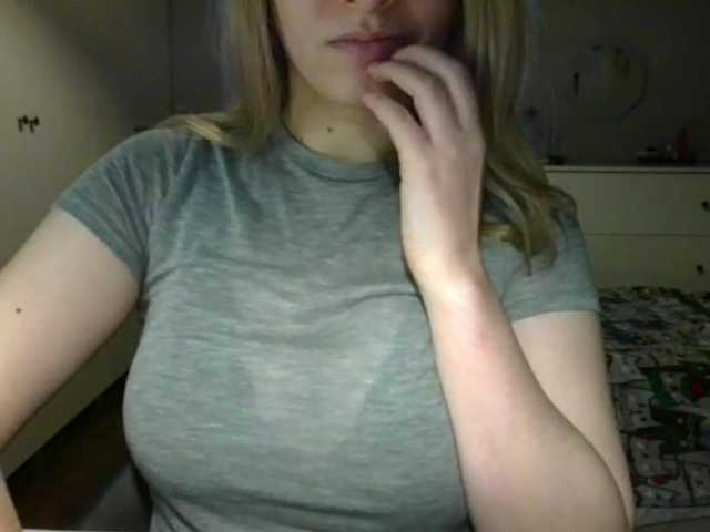 RosieJune live cam on BongaCams