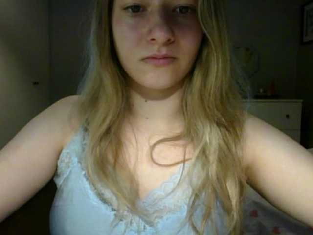 RosieJune live cam on BongaCams