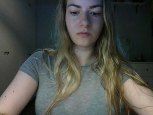 RosieJune live cam on BongaCams
