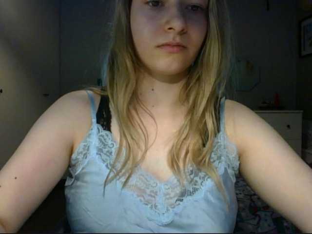 RosieJune live cam on BongaCams