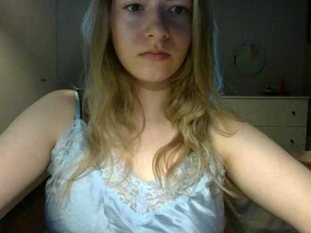 RosieJune live cam on BongaCams