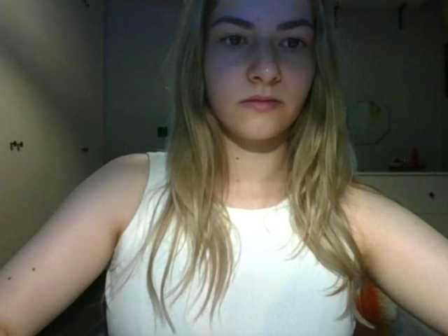 RosieJune live webcam show