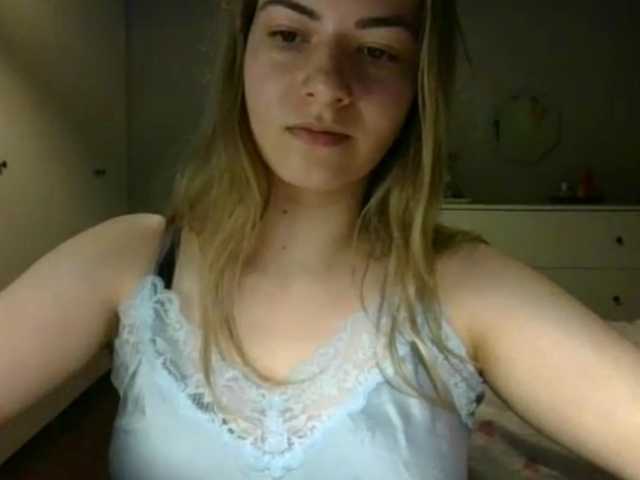 RosieJune live cam on BongaCams
