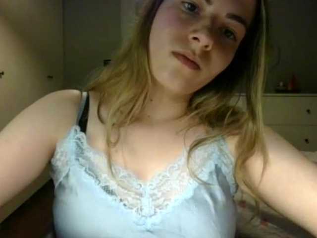 RosieJune live cam on BongaCams