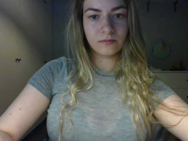 RosieJune live cam on BongaCams