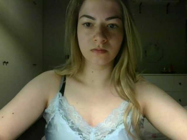 RosieJune live cam on BongaCams
