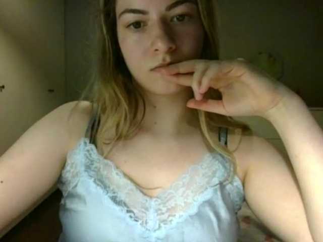 RosieJune live cam on BongaCams
