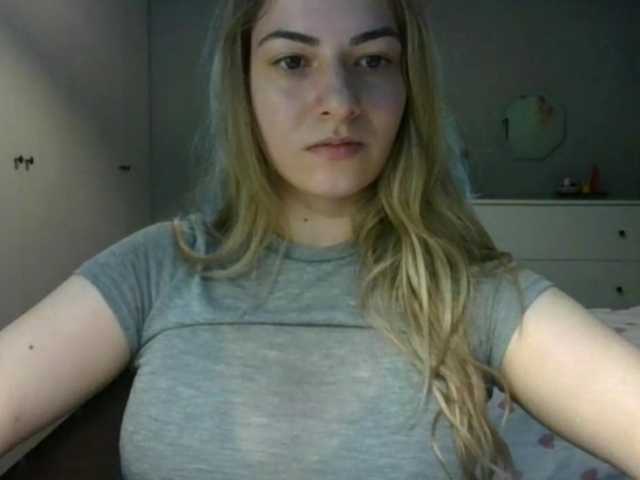 RosieJune live cam on BongaCams