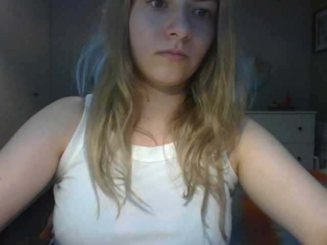RosieJune live cam on BongaCams