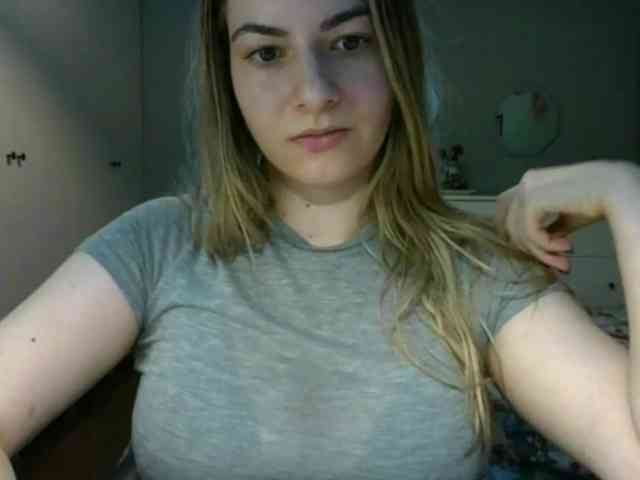 RosieJune webcam