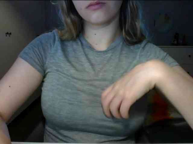RosieJune webcam