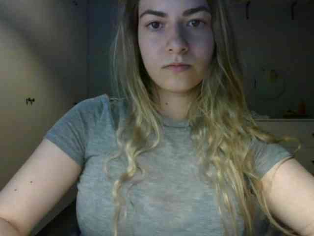 RosieJune webcam