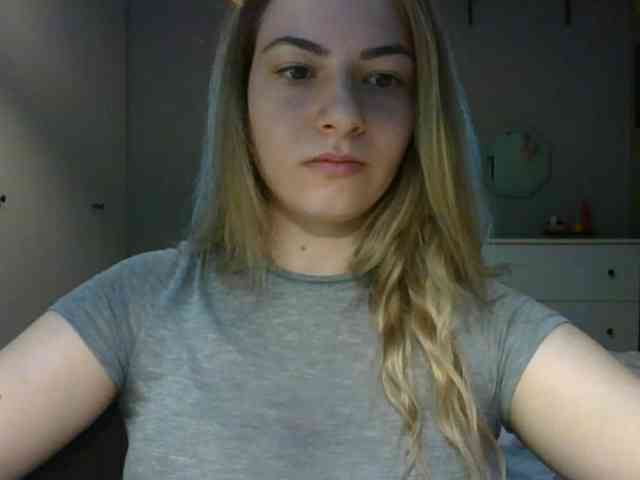 Model: RosieJune