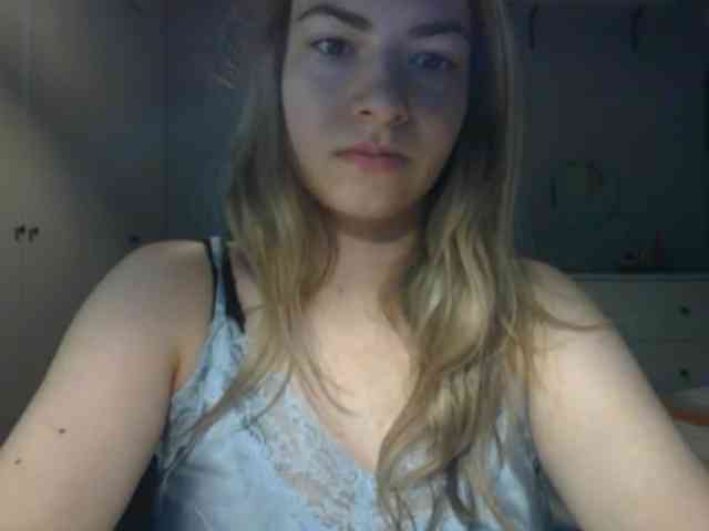 RosieJune webcam
