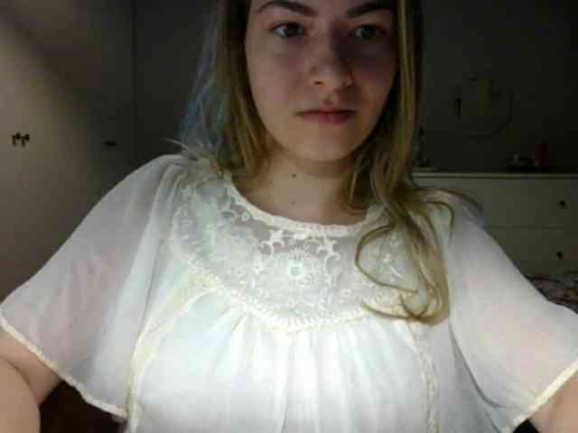 RosieJune webcam