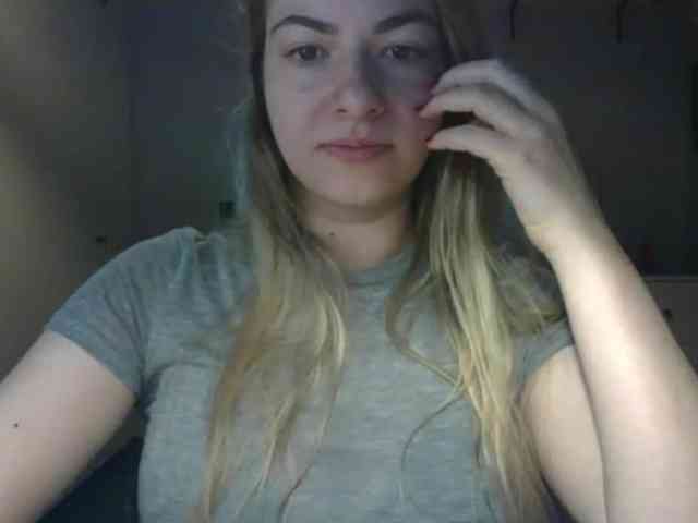 RosieJune webcam