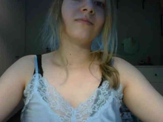 RosieJune webcam