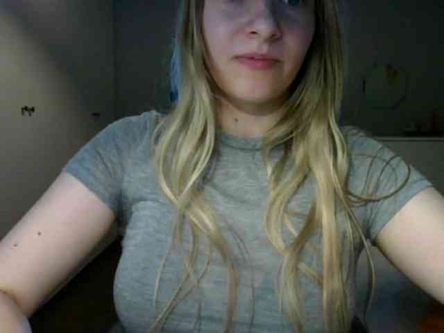 RosieJune webcam