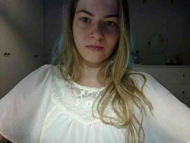 RosieJune webcam