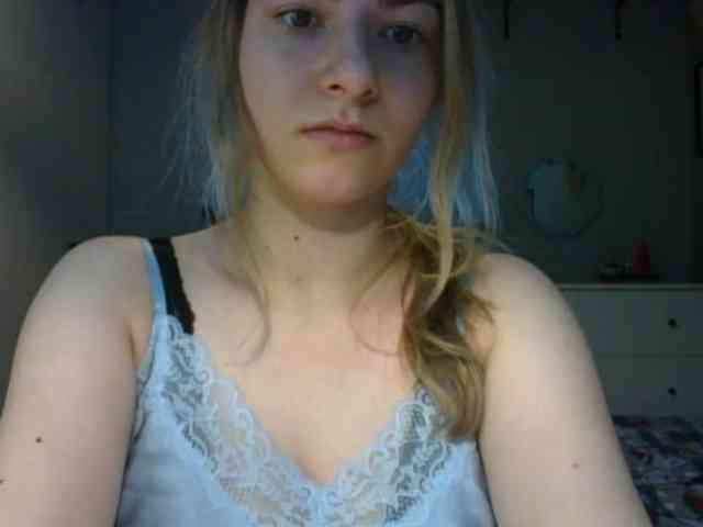 RosieJune webcam