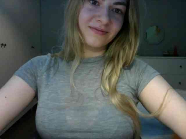 RosieJune webcam