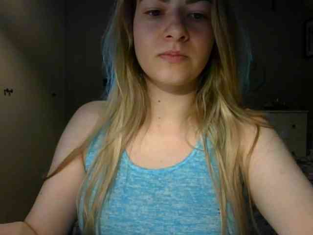 RosieJune webcam