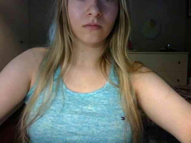 RosieJune webcam