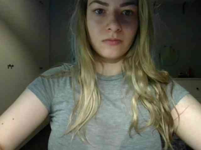 RosieJune webcam