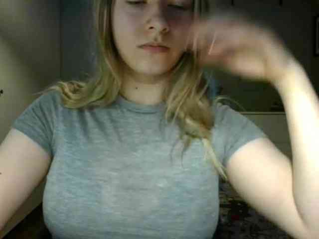 RosieJune webcam