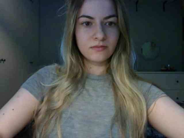 RosieJune webcam