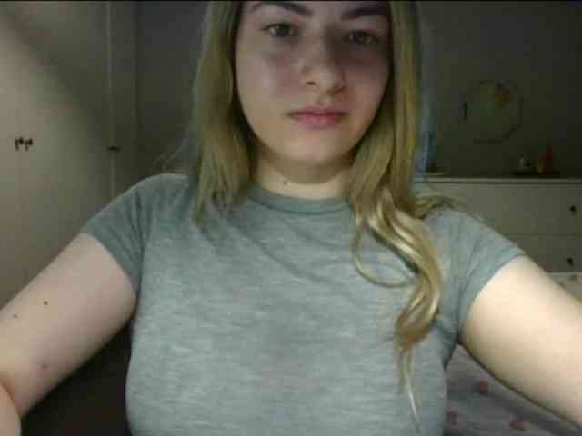 RosieJune webcam