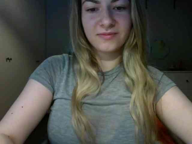 RosieJune webcam