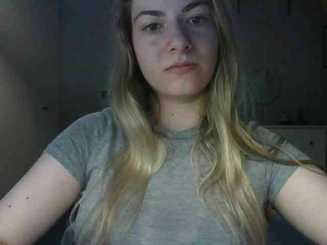 RosieJune webcam