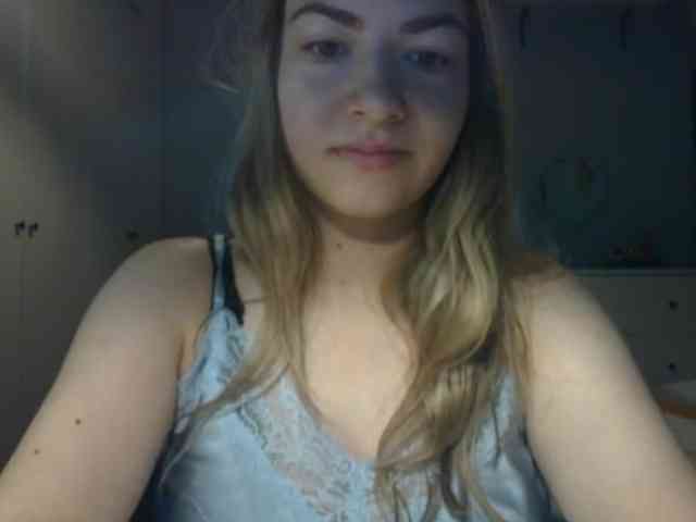 RosieJune webcam