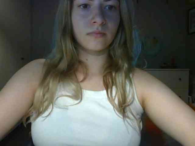 RosieJune webcam
