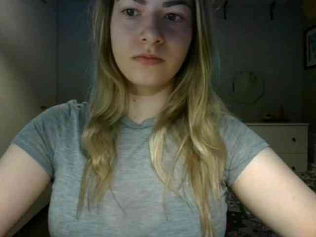 RosieJune webcam