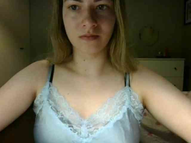 RosieJune webcam